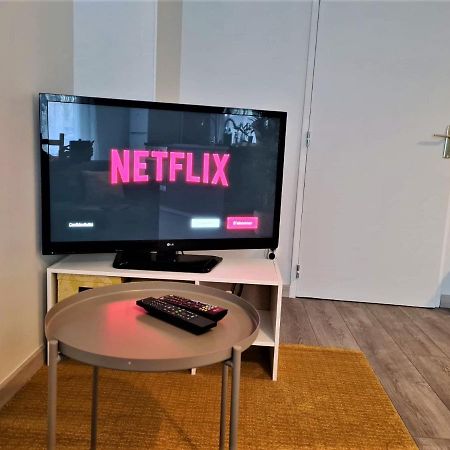 Grand Studio Lyon Villeurbanne Proche Metro - Wifi Dış mekan fotoğraf